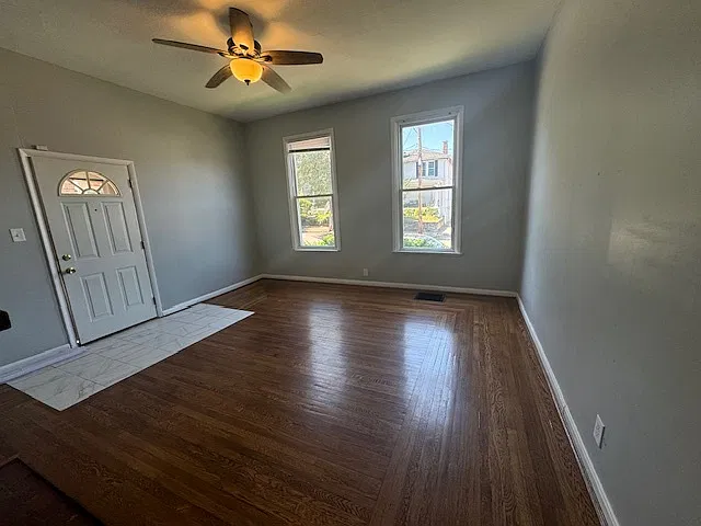 4 bed, 2.0 bath, $1,900 — Photo 4