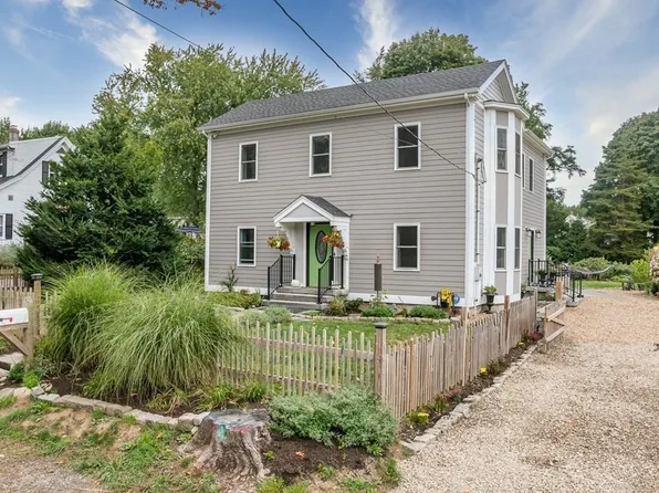 5 Pleasant St, Wayland, MA 01778