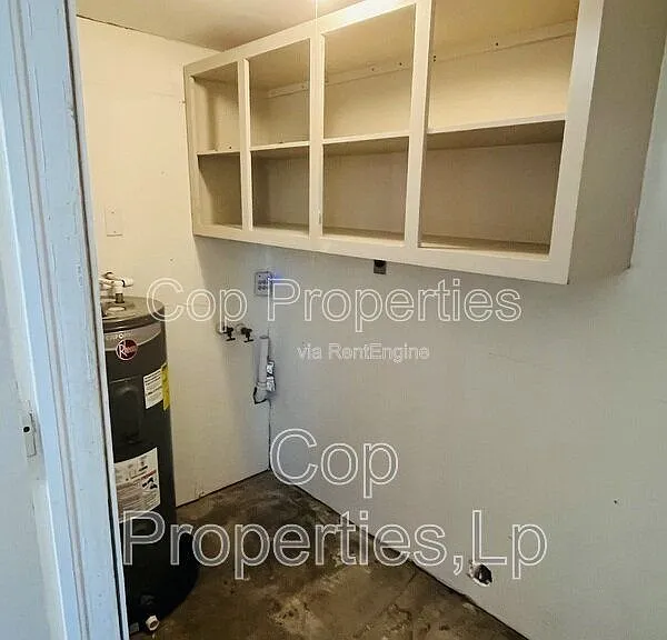 1807 Gorman — Photo 12