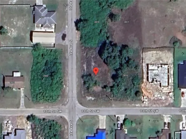 2818 13th St SW, Lehigh Acres, FL 33976