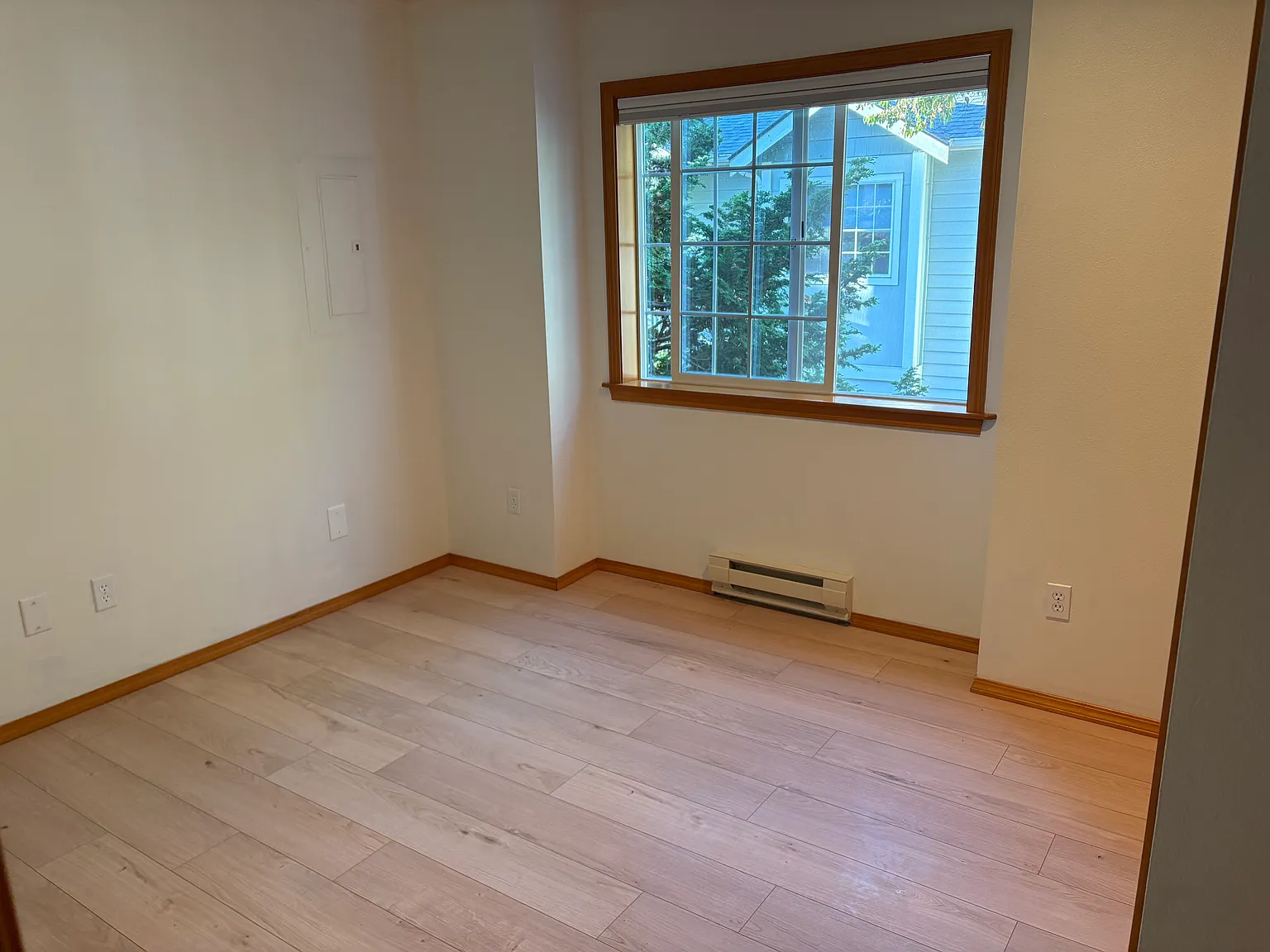 2 bed, 825 sqft, $1,950 — Photo 4