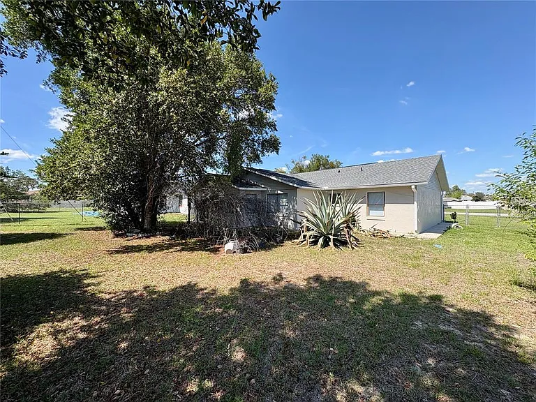 2870 SW 143rd Place Rd — Photo 4