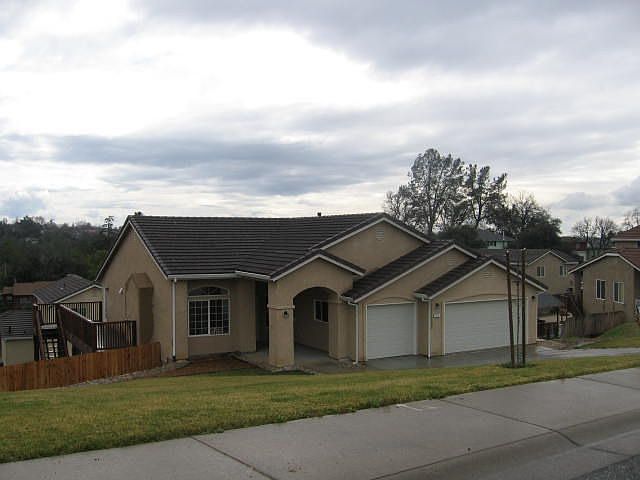 1st image of 211 Mira Loma Dr