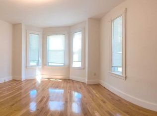 19 Norumbega Ter #U-19-01, Waltham, MA 02453