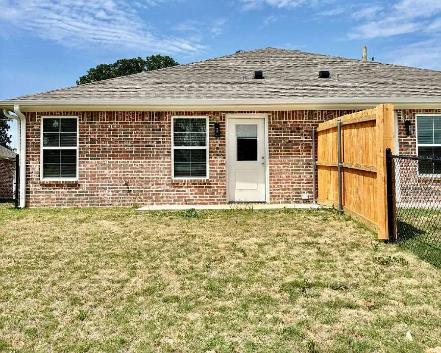 406 Lake Lamond Rd