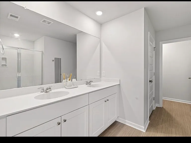 116 Post Mill Dr — Photo 17