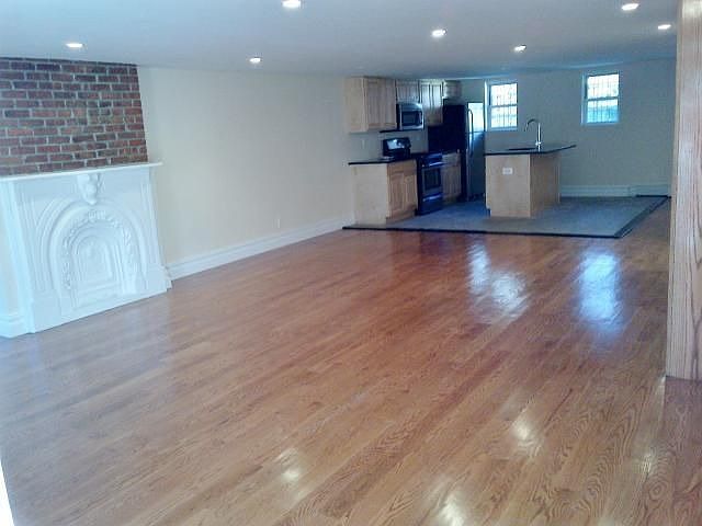 1st image of 10616 Avenue J