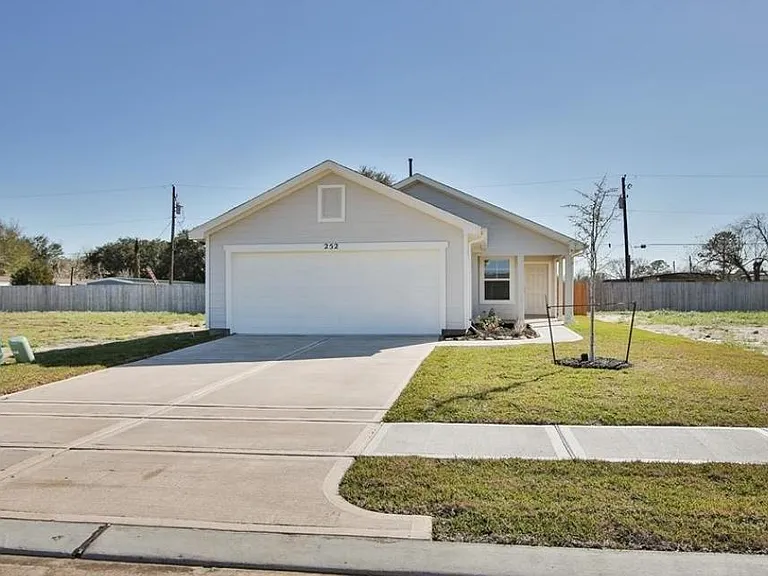 252 Laura Leigh Ln — Photo 3