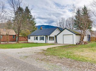 217 S 4th St, Osburn, ID 83849