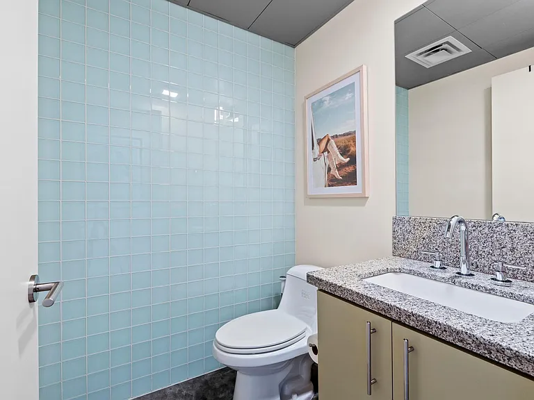 1401 Eva St #402 — Photo 17