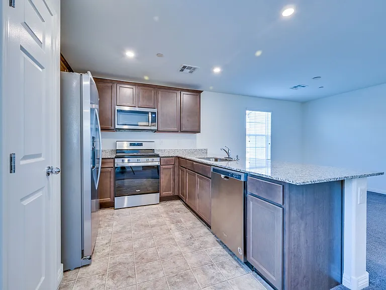 5202 Dubris Dr — Photo 21