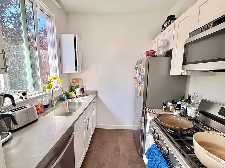 717 17th Ave #B — Photo 7