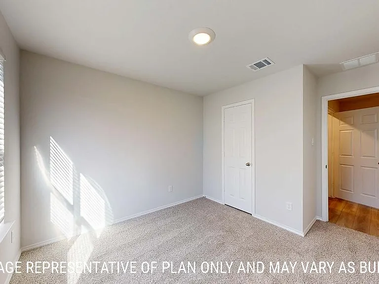 1240 Hickory Ln — Photo 18