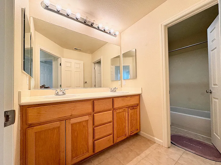 2455 Azevedo Ct — Photo 19