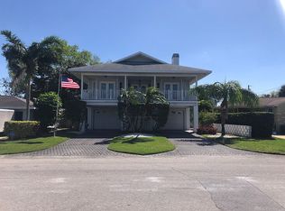 240 72nd Ave, Saint Pete Beach, FL 33706