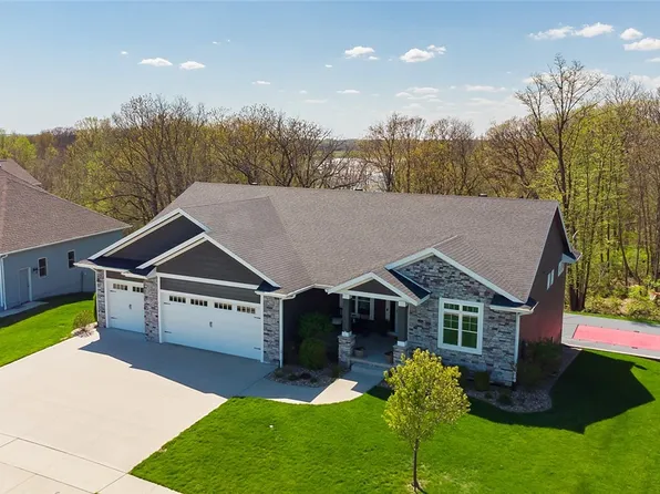 1917 Meadow Lark Dr, Polk City, IA 50226