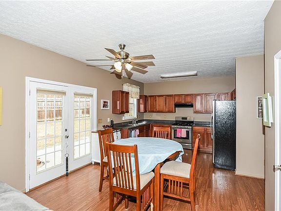 5th image of 6220 Ambercrest Ct