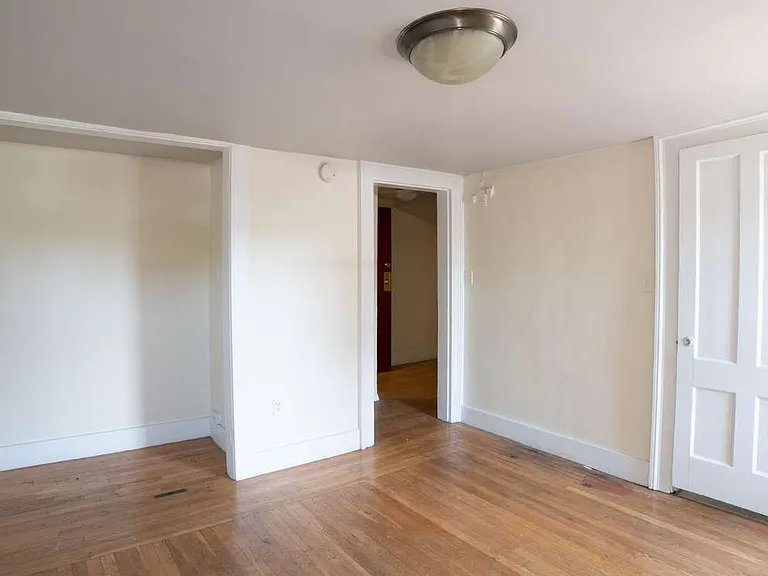 175 W Park Ave #4 — Photo 6