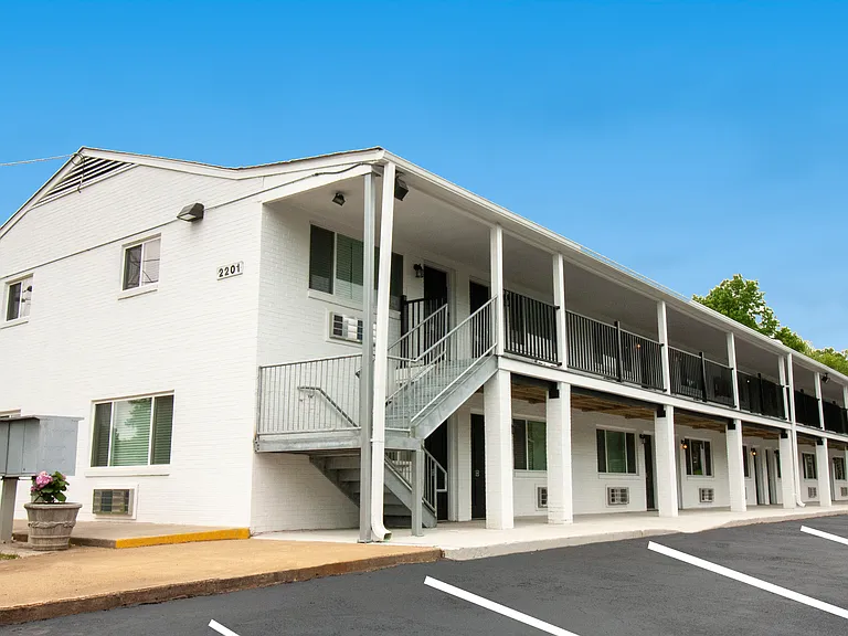 The Meadows Apartments — Photo 7
