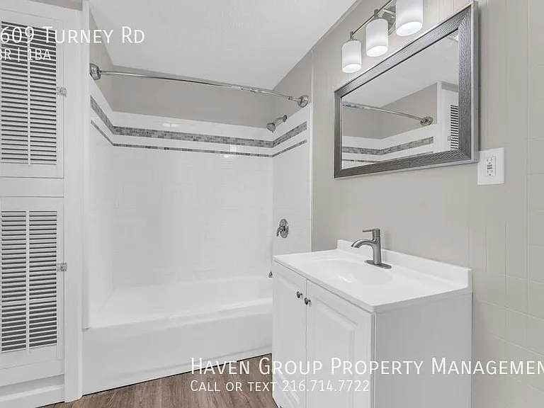4609 Turney Rd — Photo 23