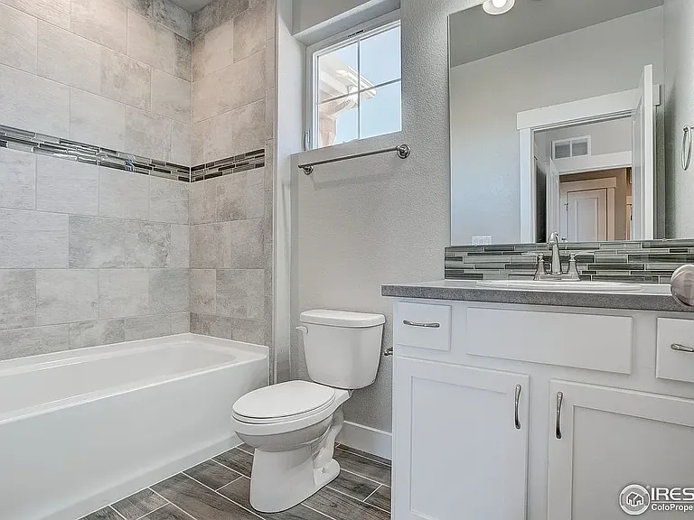 5045 Autumn Leaf Dr — Photo 12