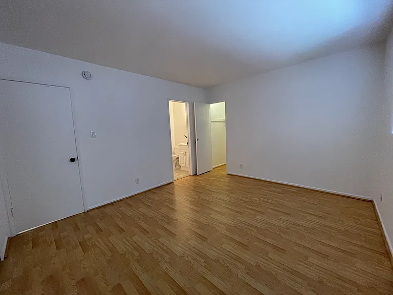 1672 Federal Ave #3 — Photo 6