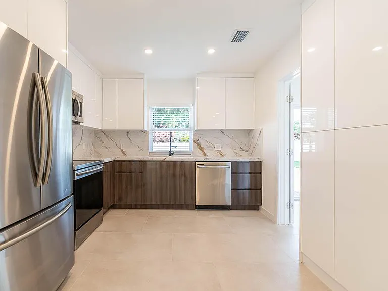 2712 Lake Ida Rd — Photo 13