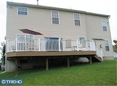 4th image of 74 N Danbury Cir