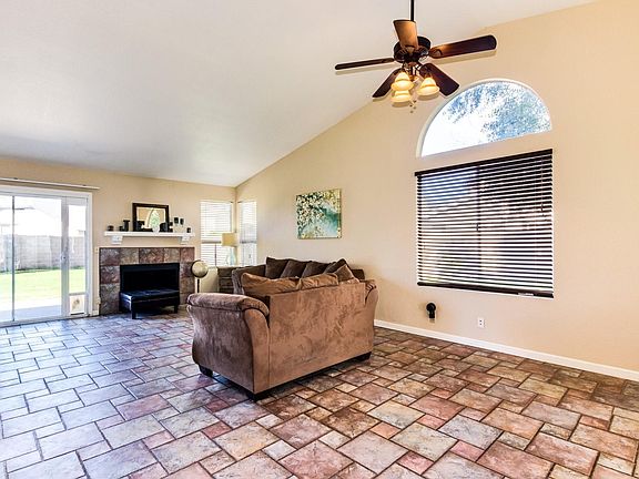 4th image of 8346 W Sierra Vista Dr