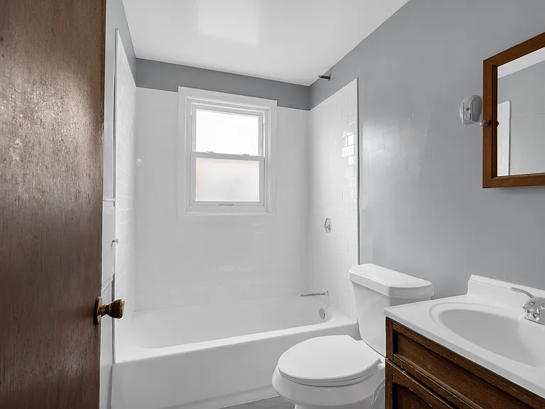 495 Zimmerman Blvd — Photo 10
