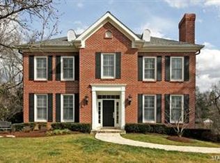 28 Rio Vis, Ladue, MO 63124