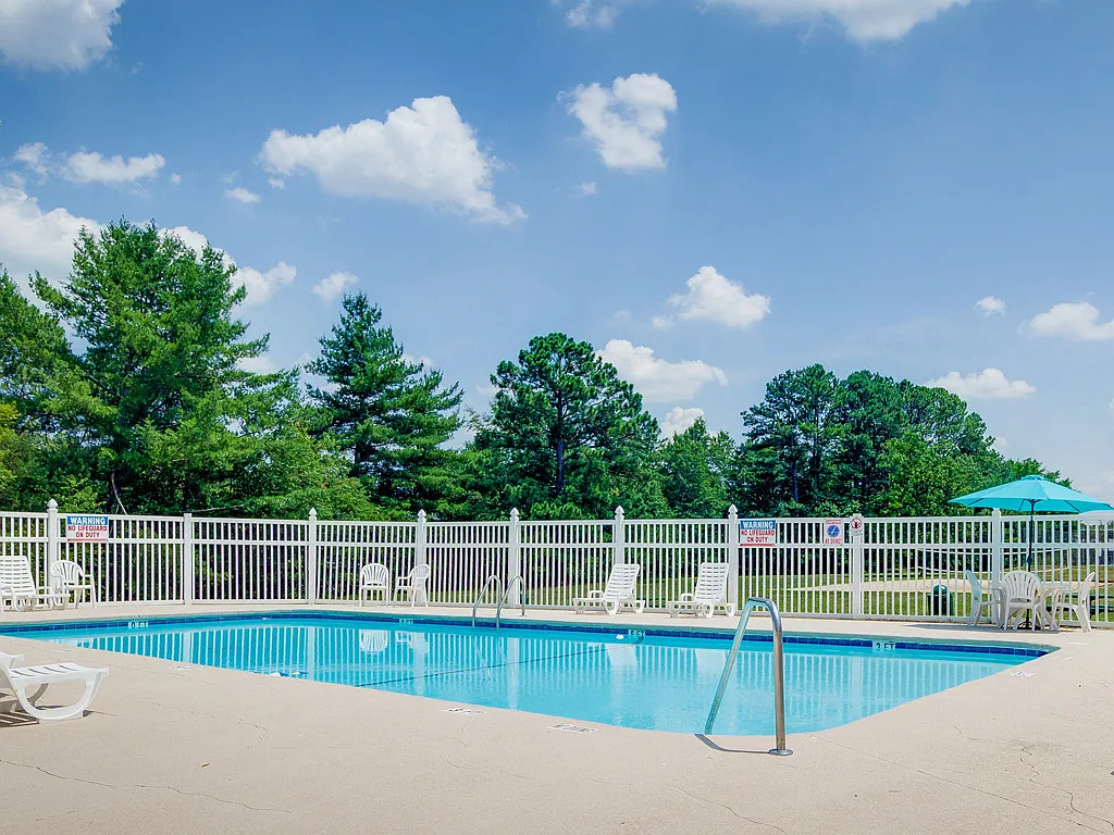 Quail Ridge Apartments — Photo 2