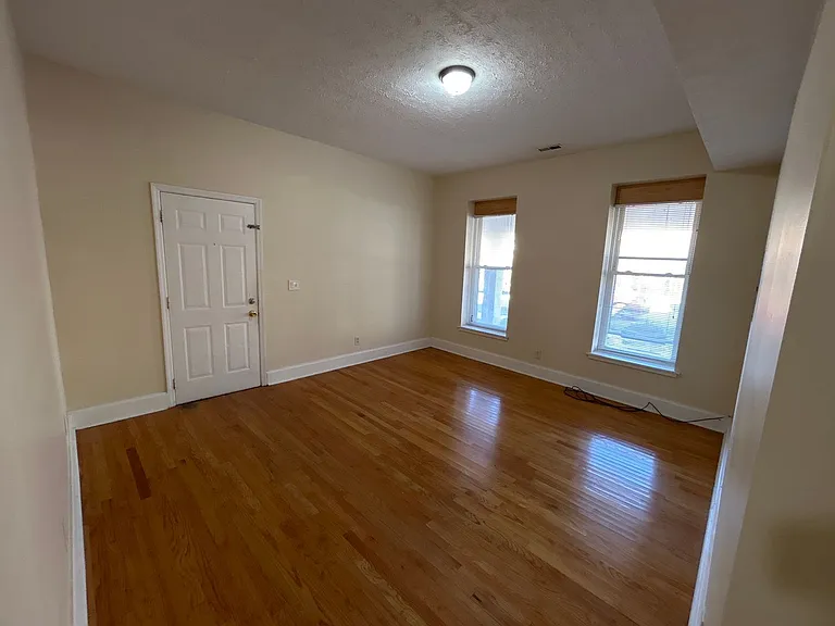 45 Euclid Ave #F — Photo 5