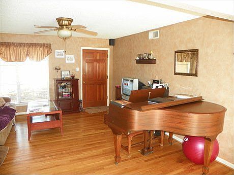 2nd image of 1241 Dalhart Dr