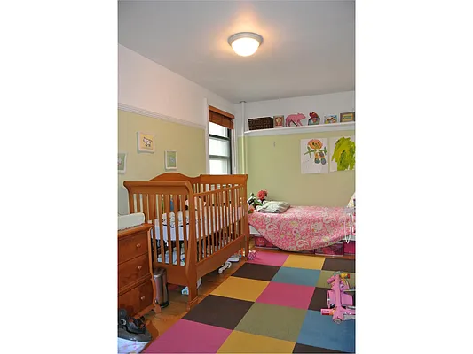 Rented by Douglas Elliman | media 29