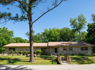 427 Oakwood Cir, Shady Shores, TX 76208