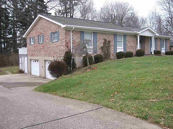 4th image of 46 Arrowhead Dr