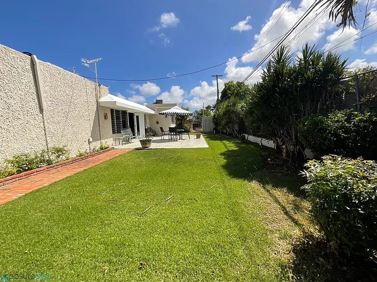 1771 Siervas De Maraa — Photo 14