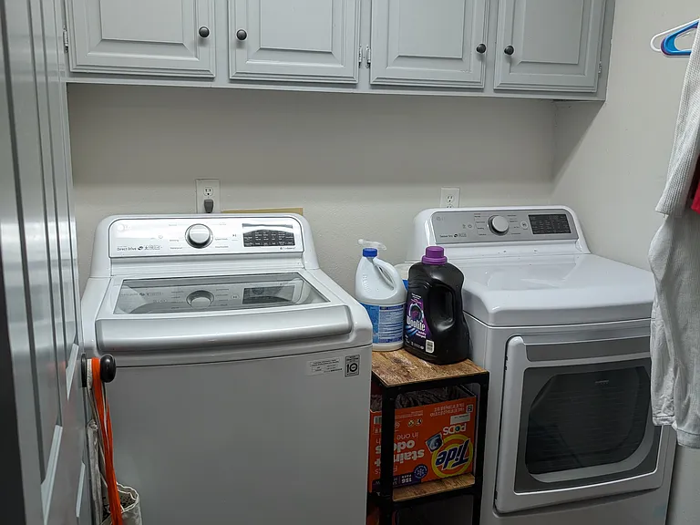2907 Arroyo Ct S — Photo 9