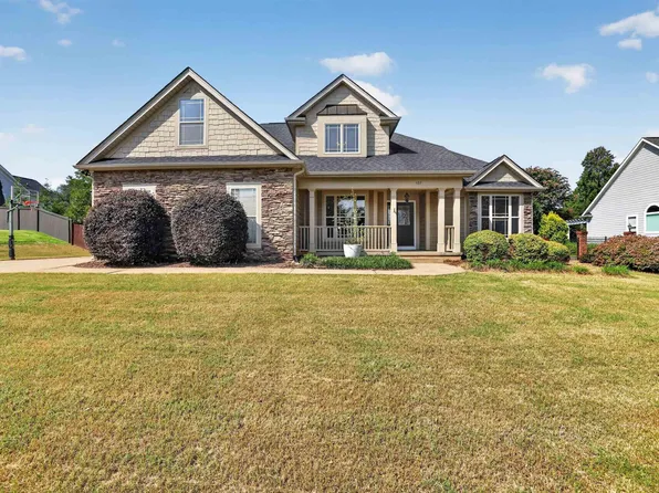 107 Elevation Ct, Greer, SC 29651