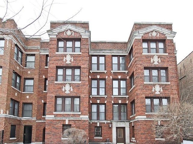 1st image of 6832 S Paxton Ave #3B