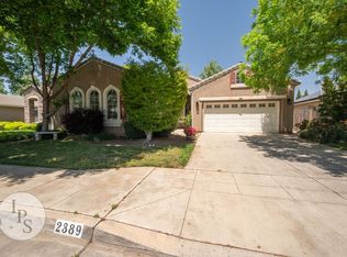 2389 Prescott Ave, Clovis, CA 93619