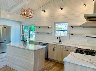 16 Cranberry Rd, Montauk, NY 11954