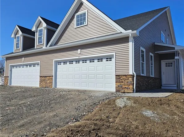 211 Boulder Court #211, Bristol, CT 06010