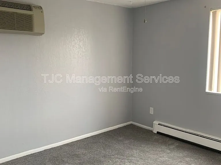 1138 N Corona St #301 — Photo 16