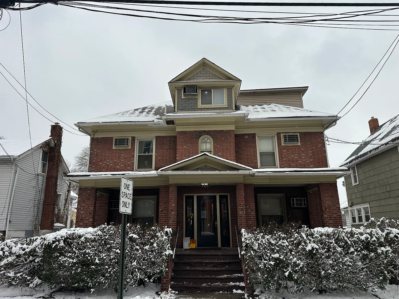 2 bed, 800 sqft, $995 — Photo 1