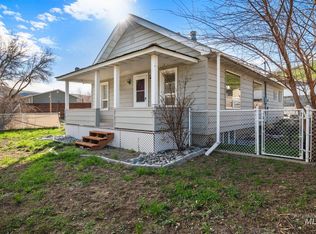 1310 4th St, Asotin, WA 99402