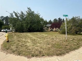 972 Brady Pl, La Ronge, SK S0J1L0