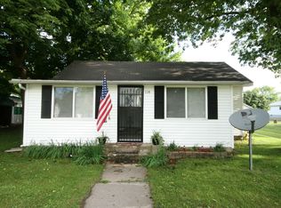 114 W Durfee St, Cerro Gordo, IL 61818