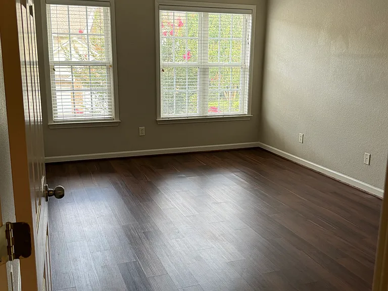 4129 River Walk Ln — Photo 8